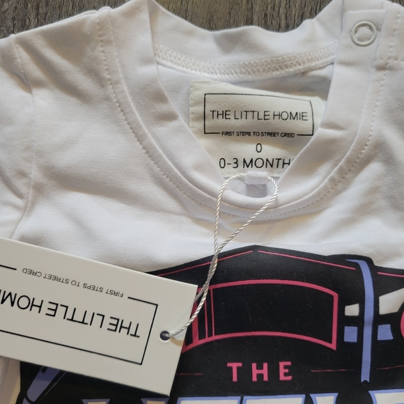 THE LITTLE HOMIE ACADEMY CREST TEE IN WHITE SIZE 0-3 MONTHS - Picture 2 of 7